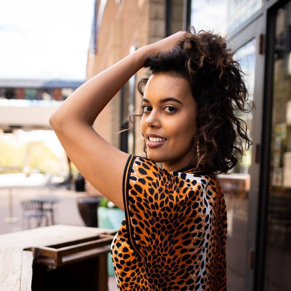 Meet your Posher, Asha